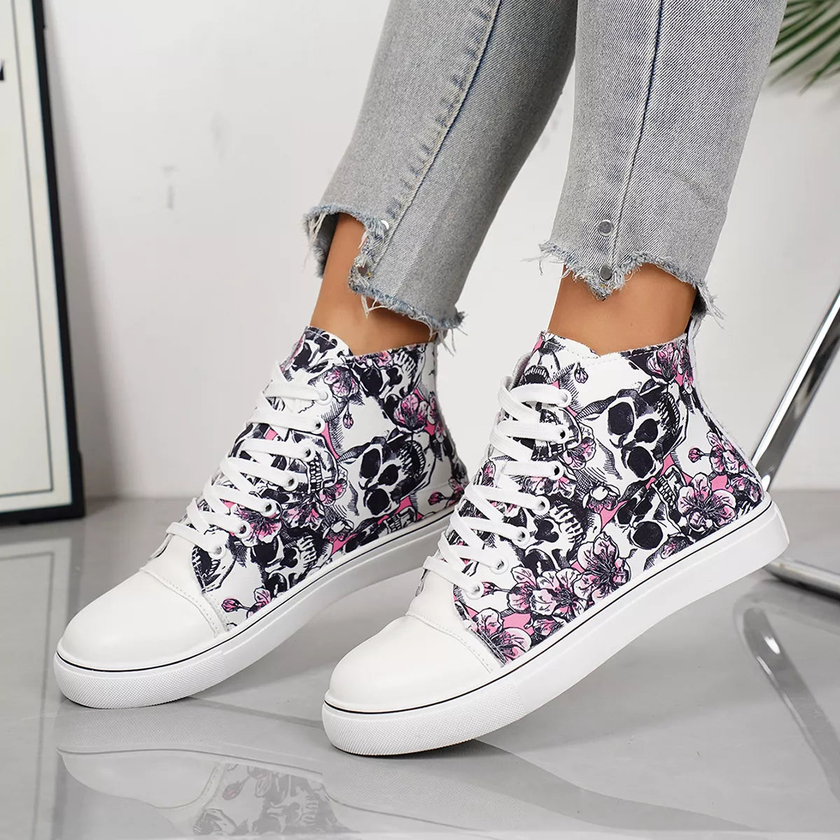 Round Toe Lace Up Sneakers - URBANPICK FASHION
