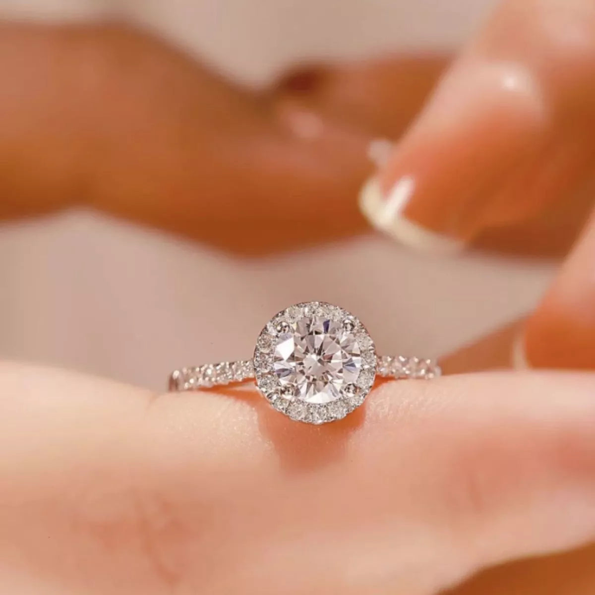 2 Carat Moissanite 925 Sterling Silver Ring - URBANPICK FASHION