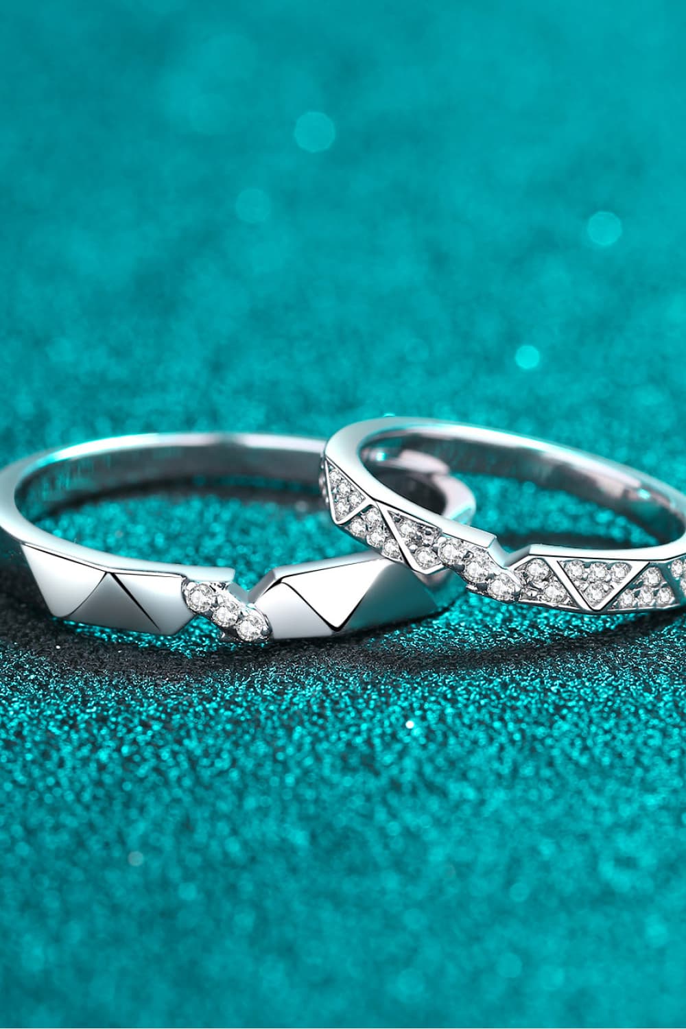 Moissanite Minimalist Rhodium-Plated Ring - URBANPICK FASHION