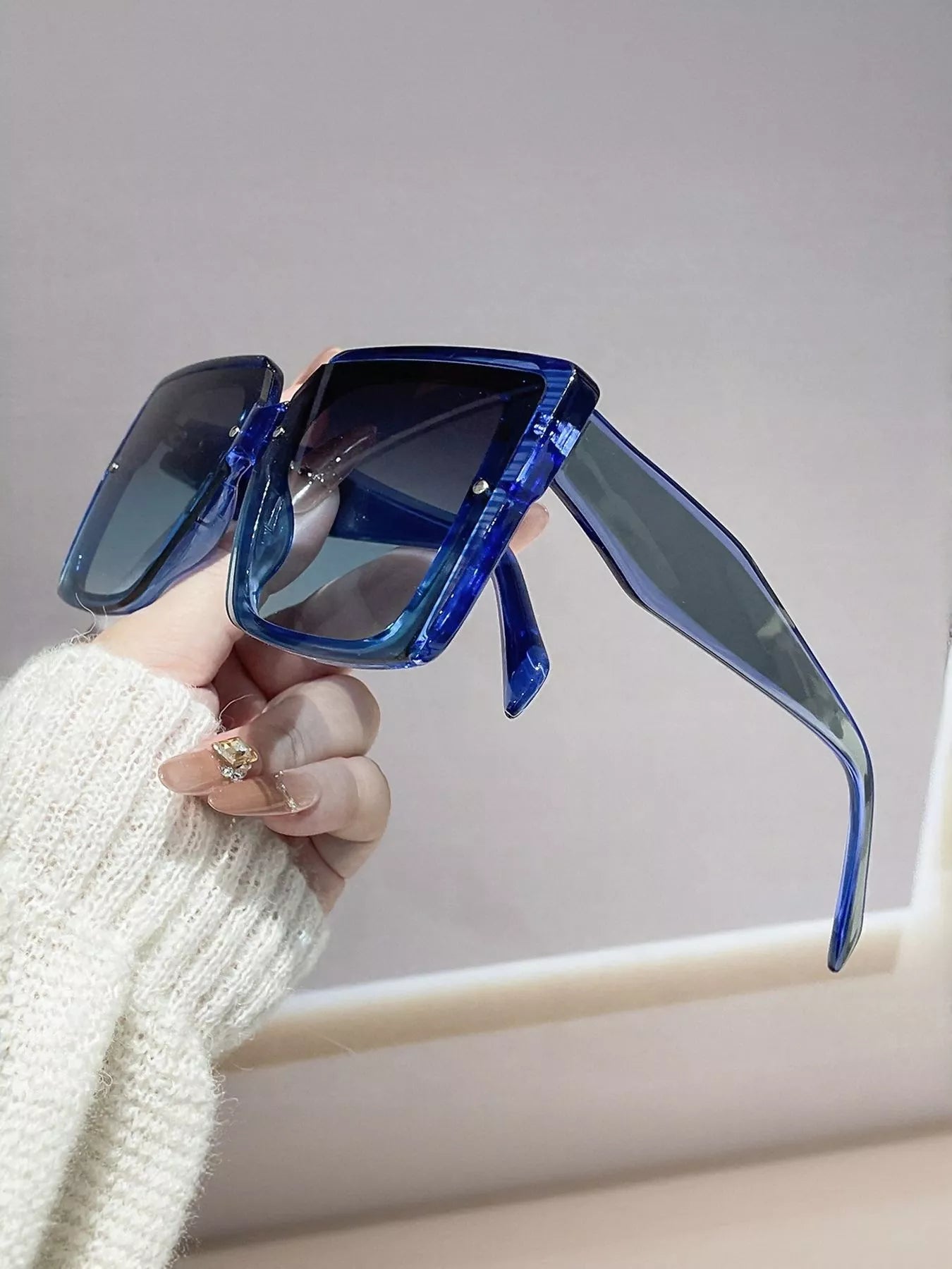 Oversized Gradient Square Sunglasses - URBANPICK FASHION