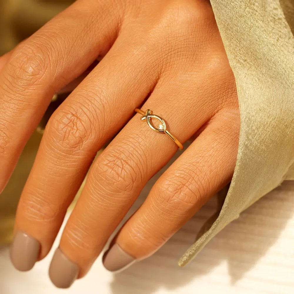 925 Sterling Silver Inlaid Zircon Fish Ring - URBANPICK FASHION