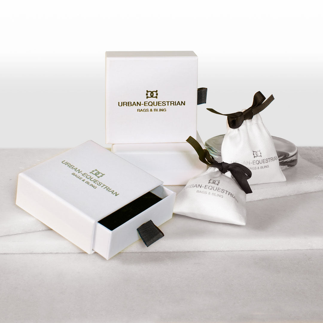 Cavallo - Horse Hoof Neck Cuff in Silver - URBANPICK FASHION