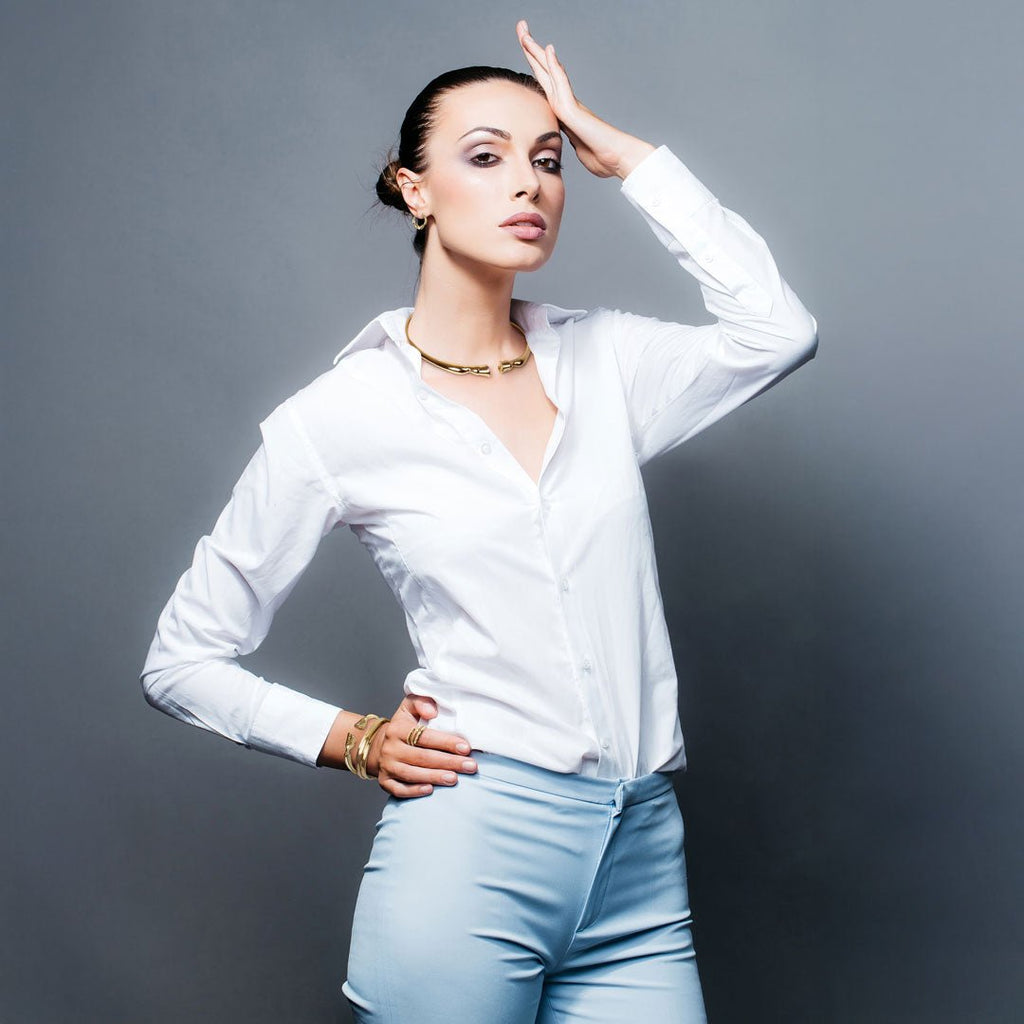 Cavallo - Horse Hoof Neck Cuff in Silver - URBANPICK FASHION