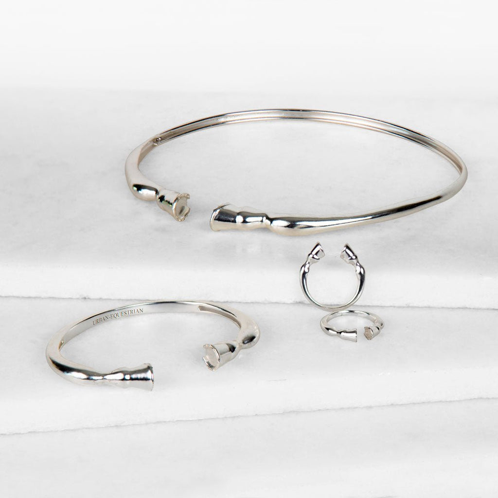Cavallo - Horse Hoof Neck Cuff in Silver - URBANPICK FASHION