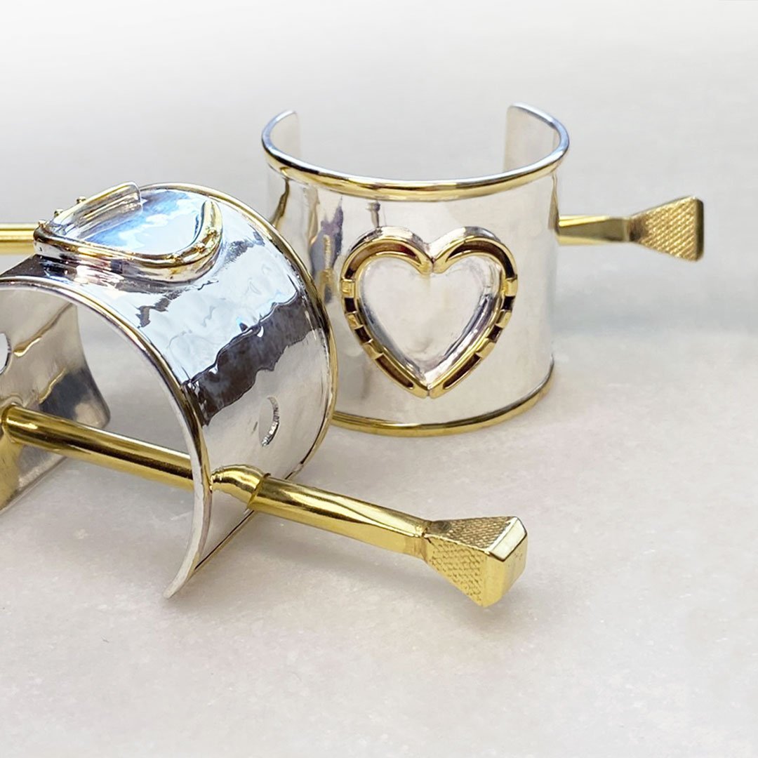 Cody - Horseshoe Heart Ponytail Cuff in Two Tone - URBANPICK FASHION