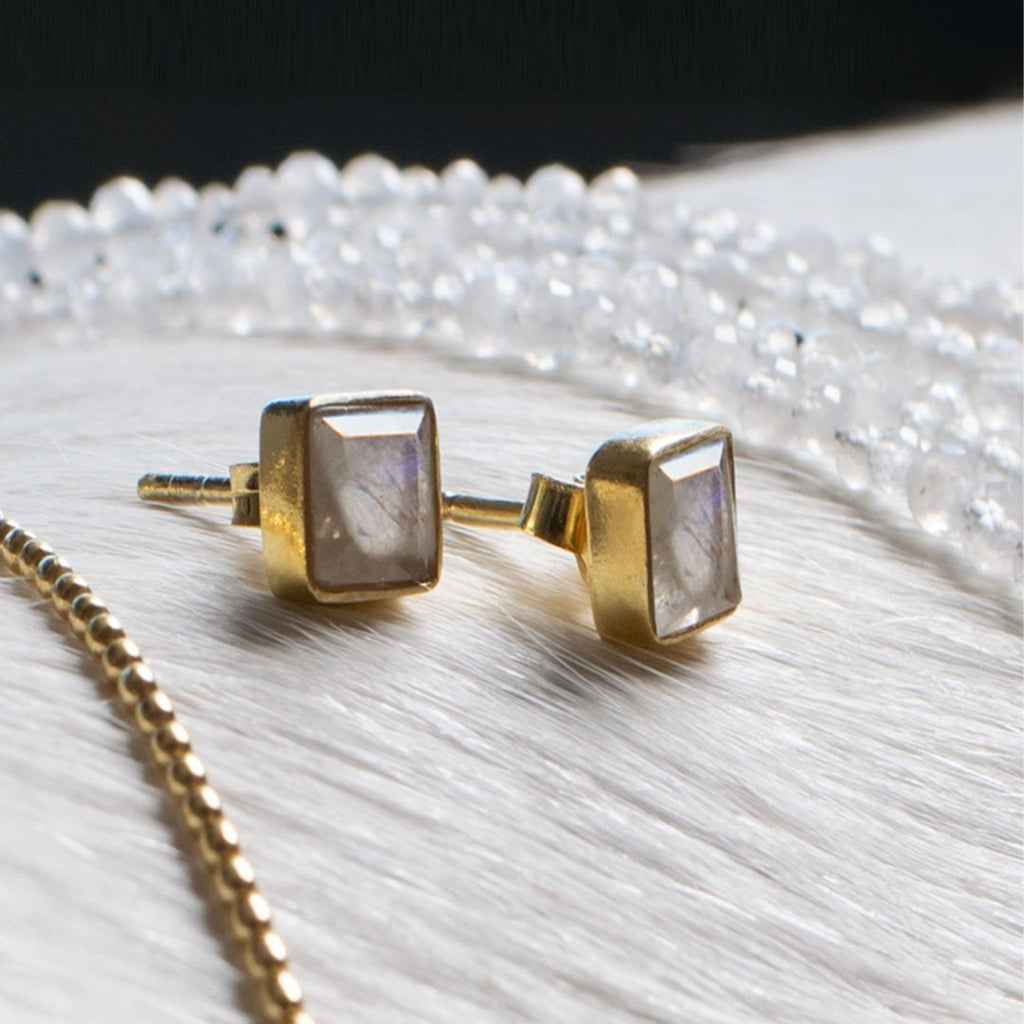Keepsake - Facet Cut Moonstone Stud Earring in 14K Gold Vermeil - URBANPICK FASHION